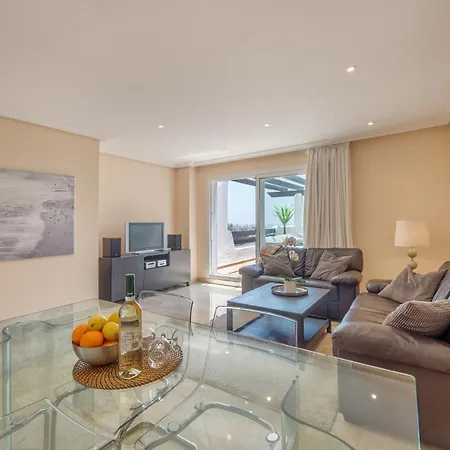 Selwo Hills B Apartment