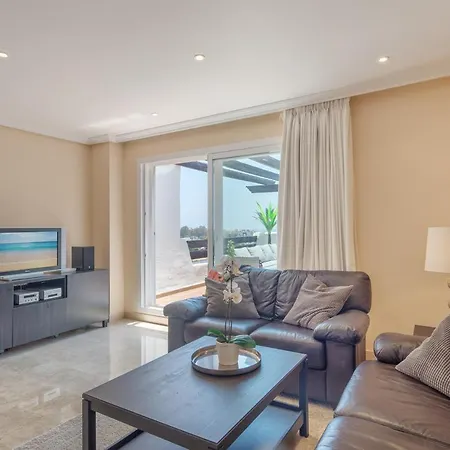 Apartment Selwo Hills B