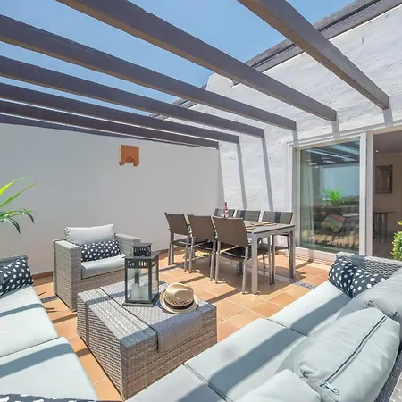 Apartment Selwo Hills B *